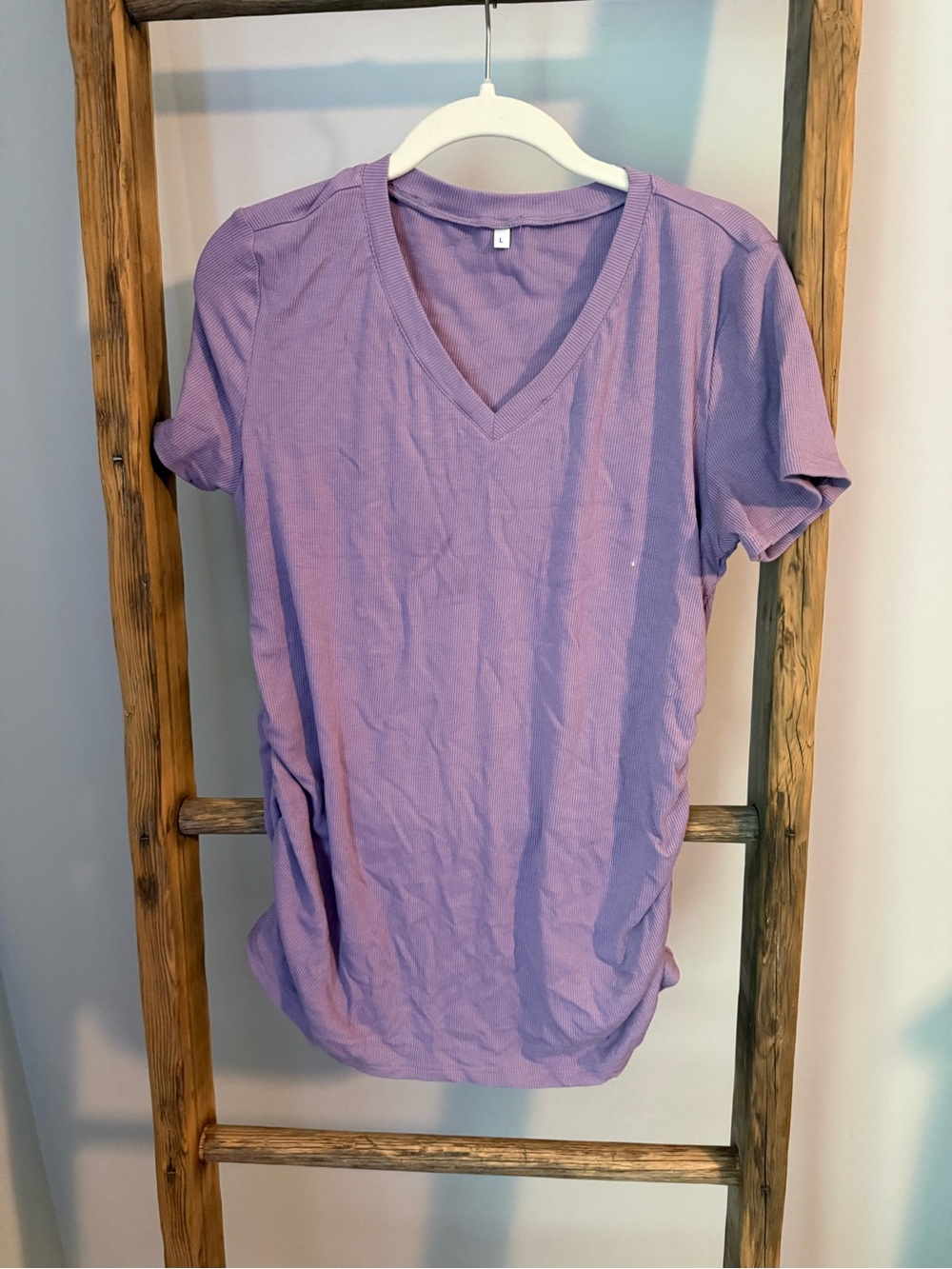 Everyday V-Neck Short Sleeve Tee in Lavender
